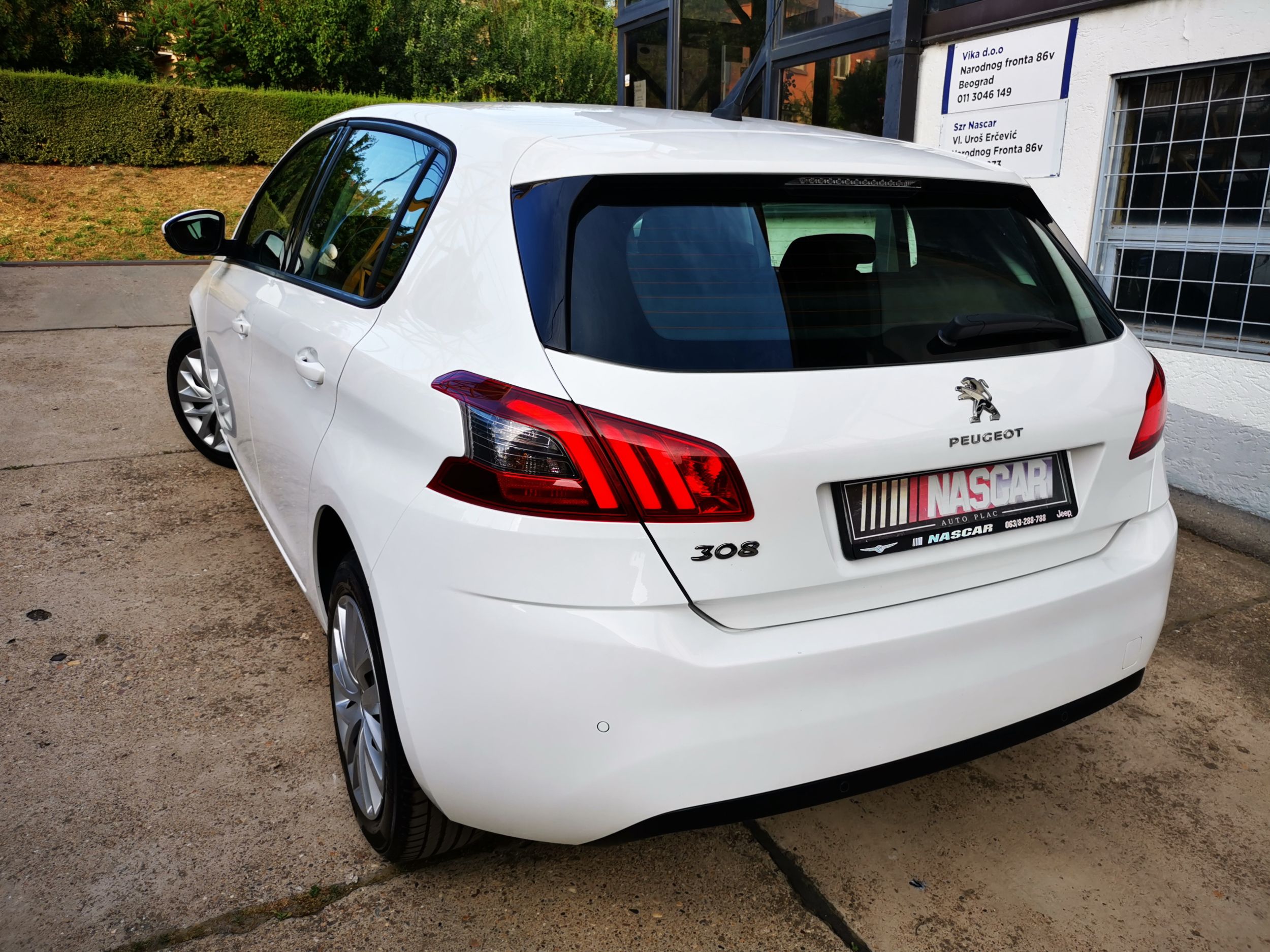 Peugeot 308 1.5 Blue Hdi Business Premium