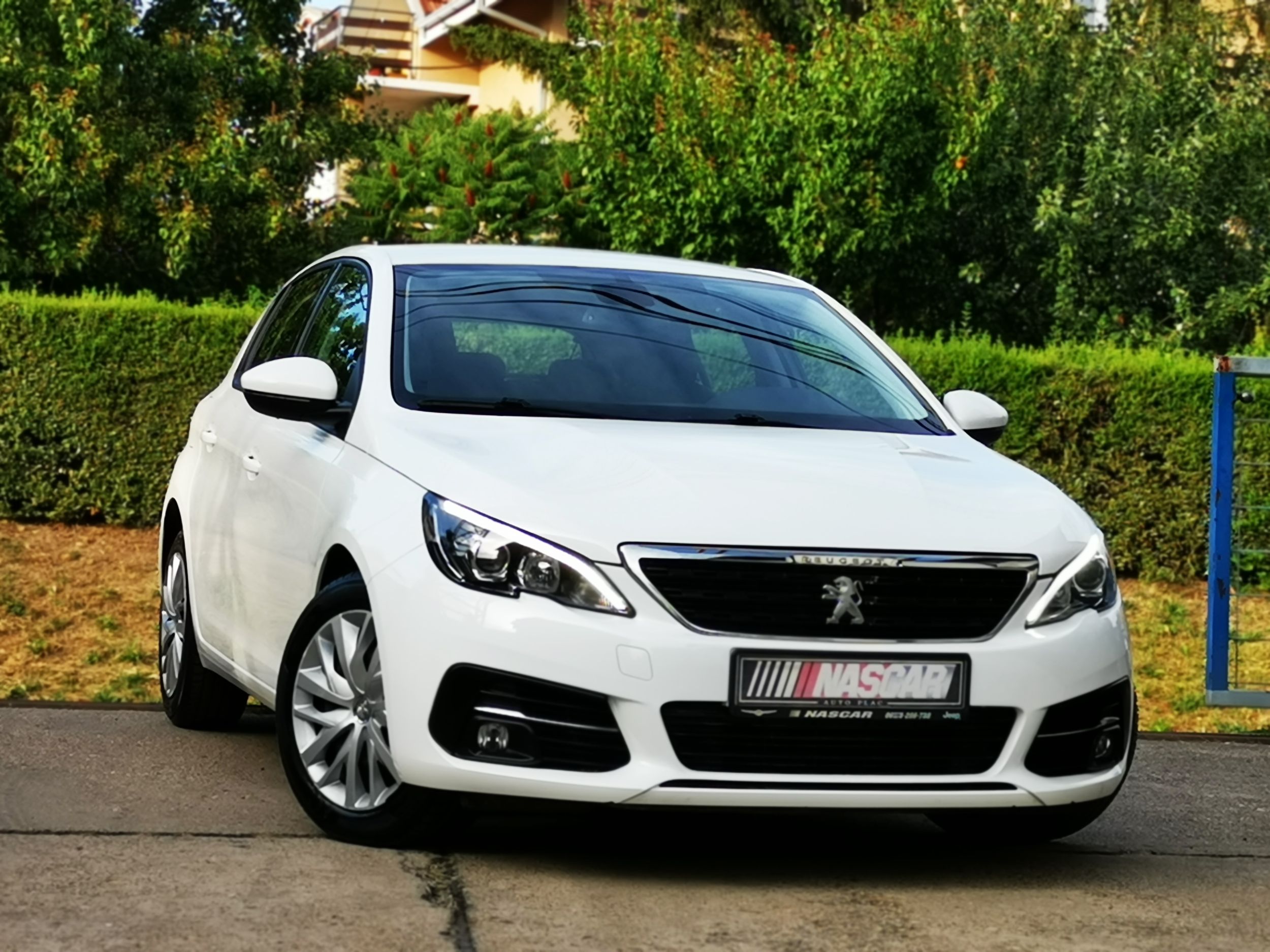 Peugeot 308 1.5 Blue Hdi Business Premium