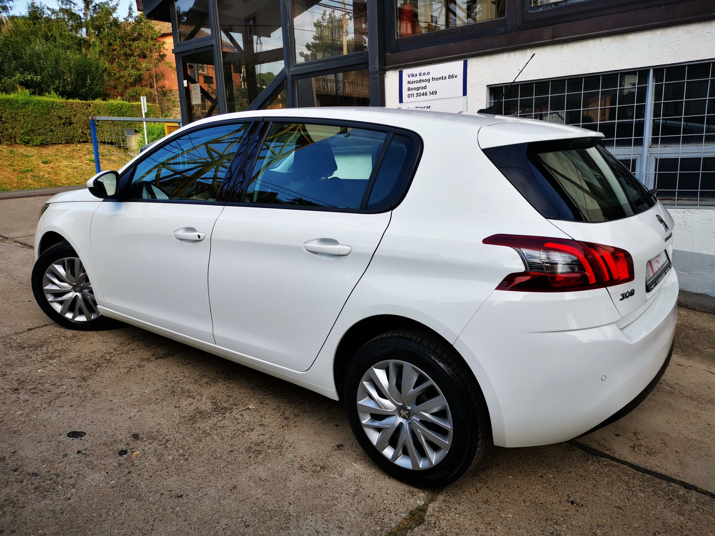 Peugeot 308 1.5 Blue Hdi Business Premium